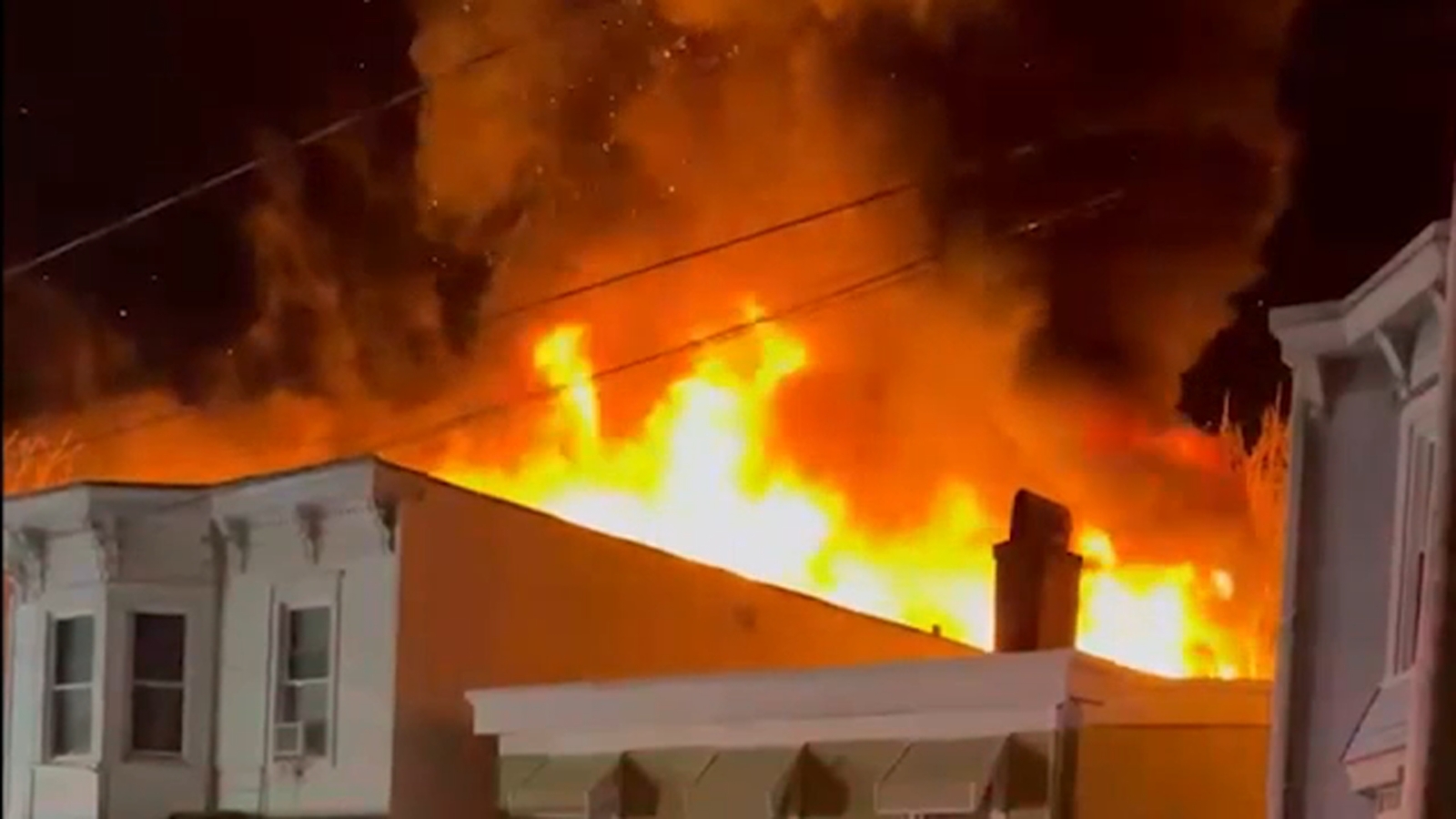 Fire rips through buildings in Newburgh, Orange County; young child alerts family [Video]
