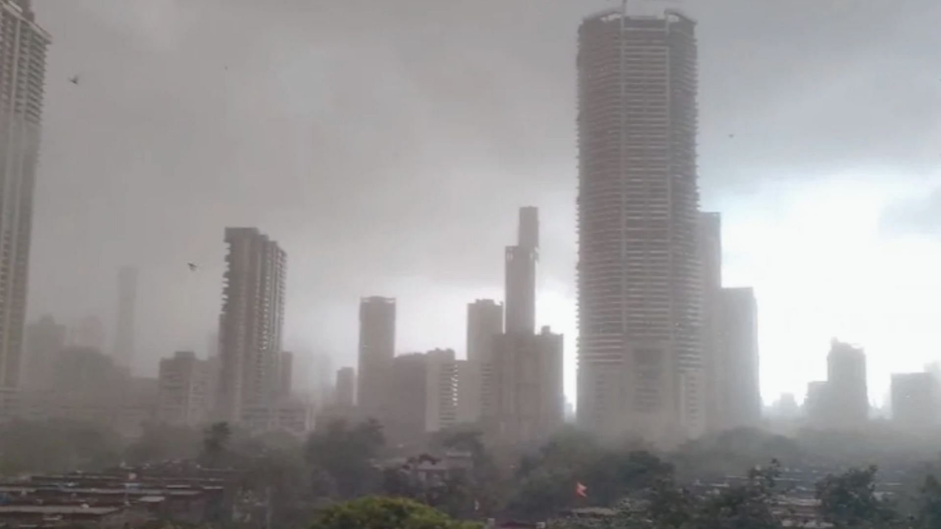 The Intricate Interplay of Natural and Human Factors Behind Mumbai’s Dust Storms [Video]