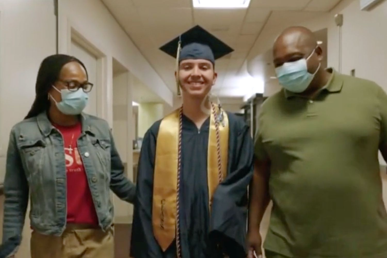 Heart Transplant Patient Surprised with Graduation Ceremony in Hospital [Video]