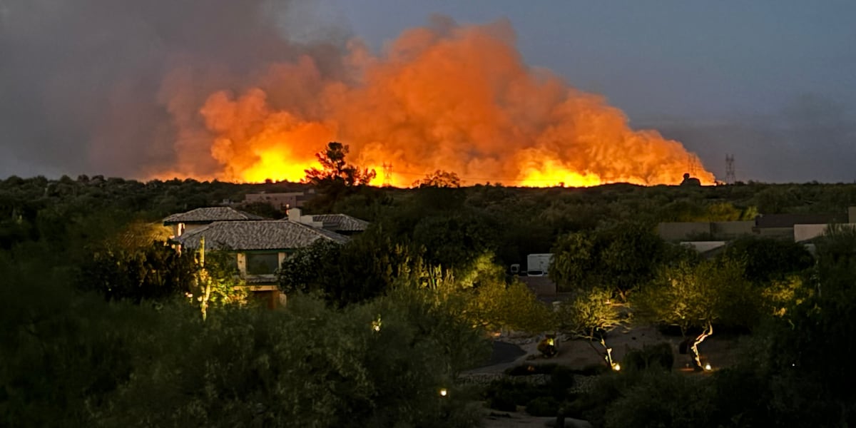 Evacuations ordered as Boulder View fire rages northeast of Scottsdale [Video]