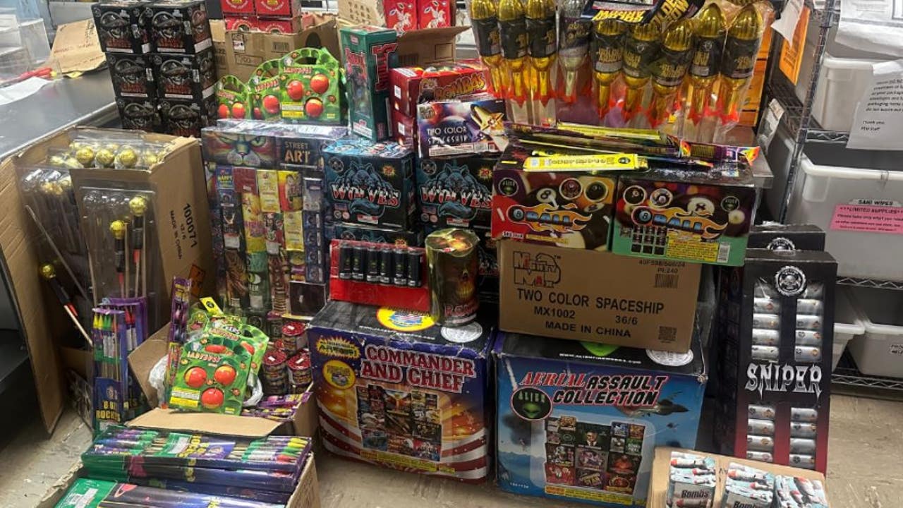 Oakland police confiscate over 500 pounds of illegal fireworks [Video]