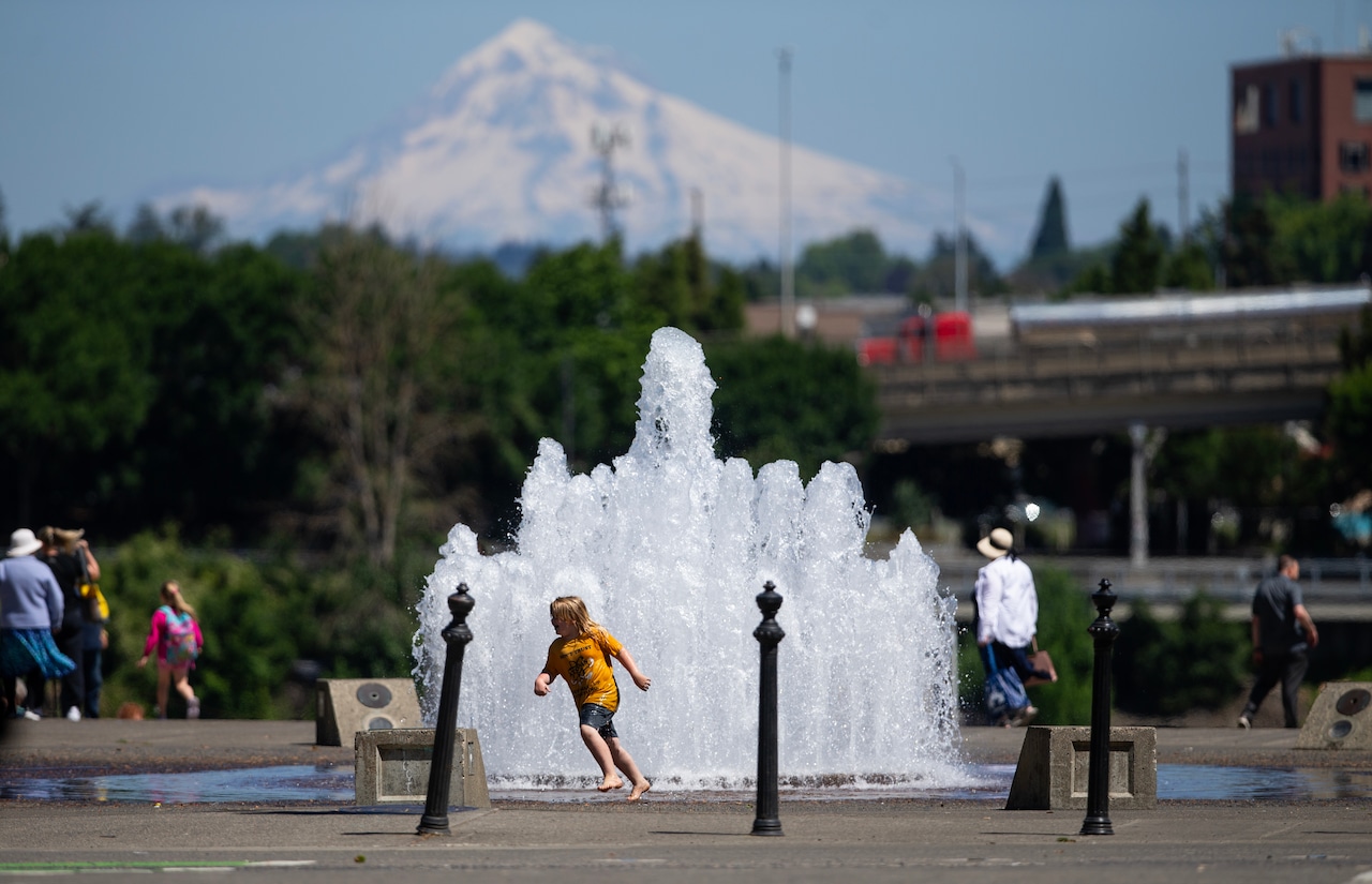 Multnomah County declares state of emergency due to extreme heat [Video]