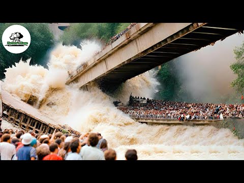 Most Horrific Natural Disasters in world Caught On Camera | The world is praying for people! [Video]