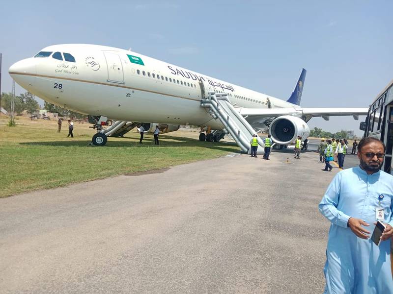 Saudia Airlines Issues Official Statement on Peshawar Landing Evacuation [Video]