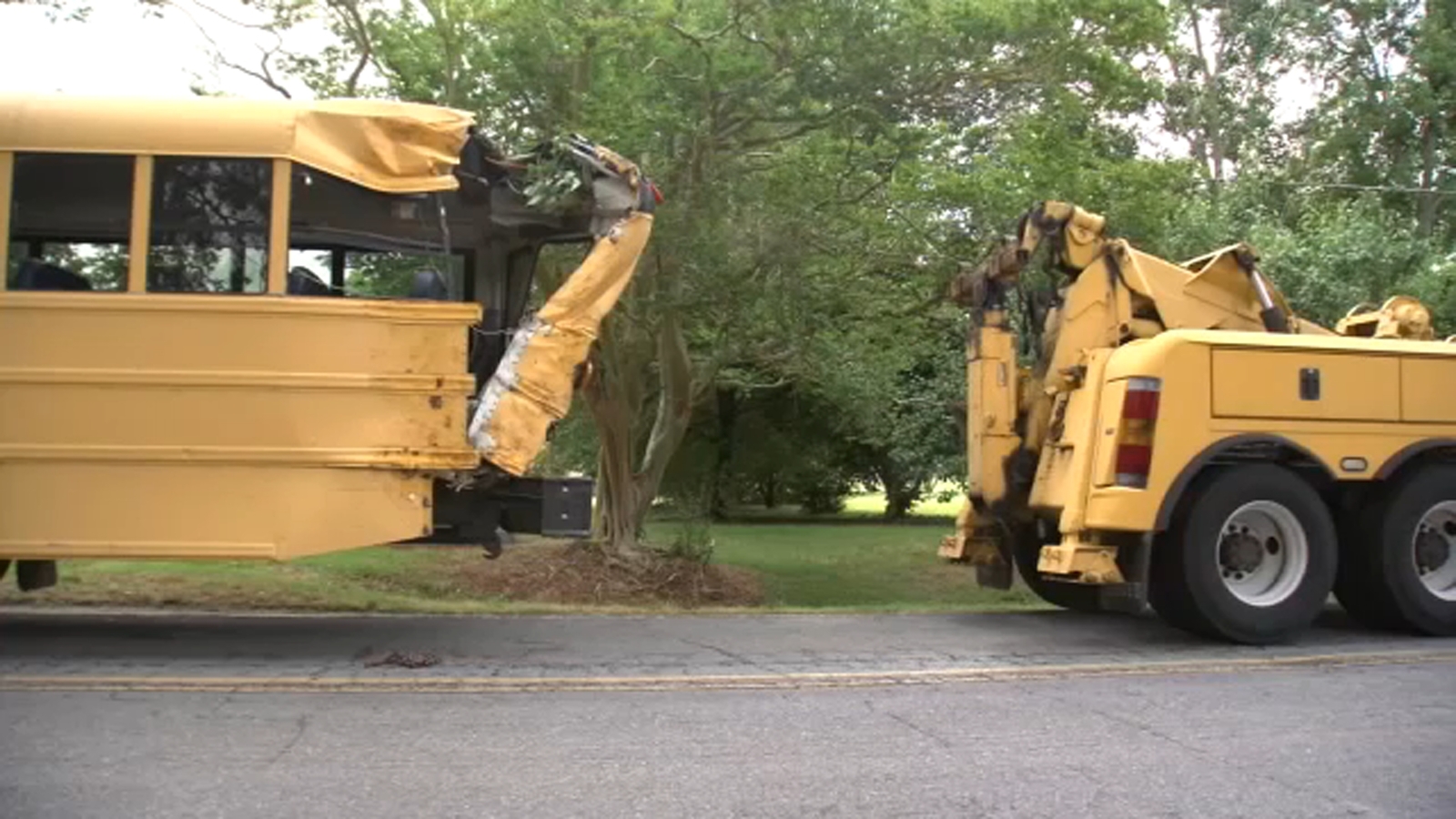 8 students injured in school bus crash in Johnston County [Video]