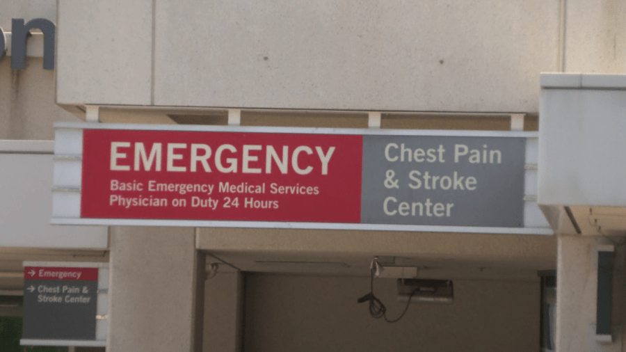 With temperatures above triple digits, Bakersfield emergency rooms are busy with heat illnesses [Video]