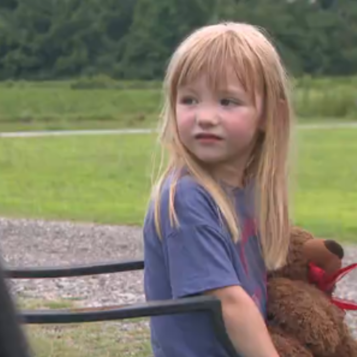 Suffolk family warns parents to check for ticks after daughters tick paralysis diagnosis [Video]
