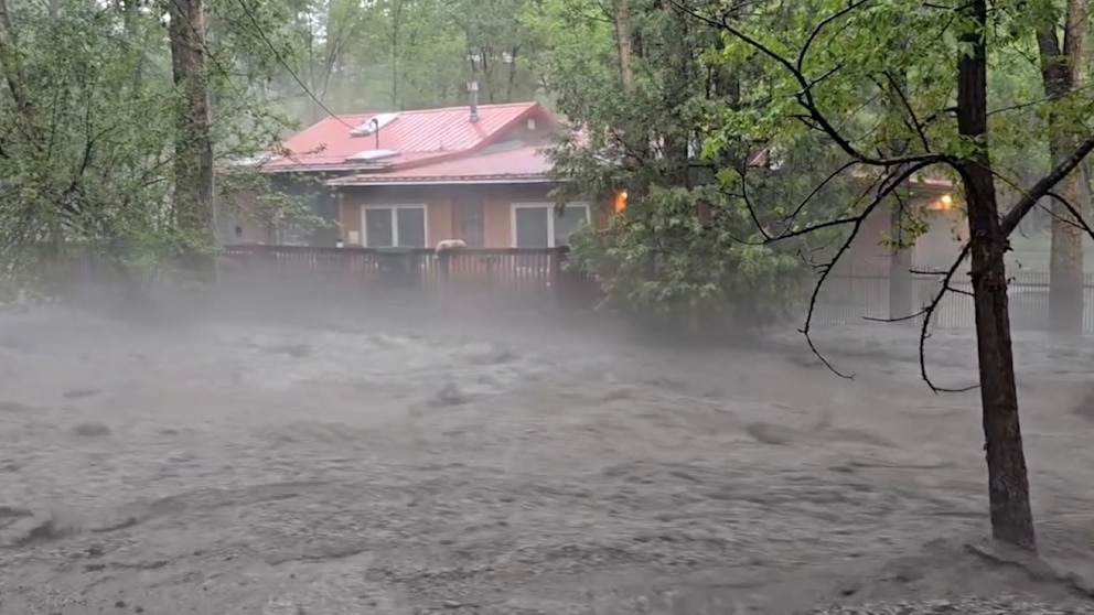 Video Small New Mexico town ravaged by fire and flood [Video]