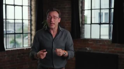 EZRA AND SIMON SINEK BRING PERSONALIZED COACHING TO 1,000 FRONTLINE HEALTHCARE WORKERS [Video]