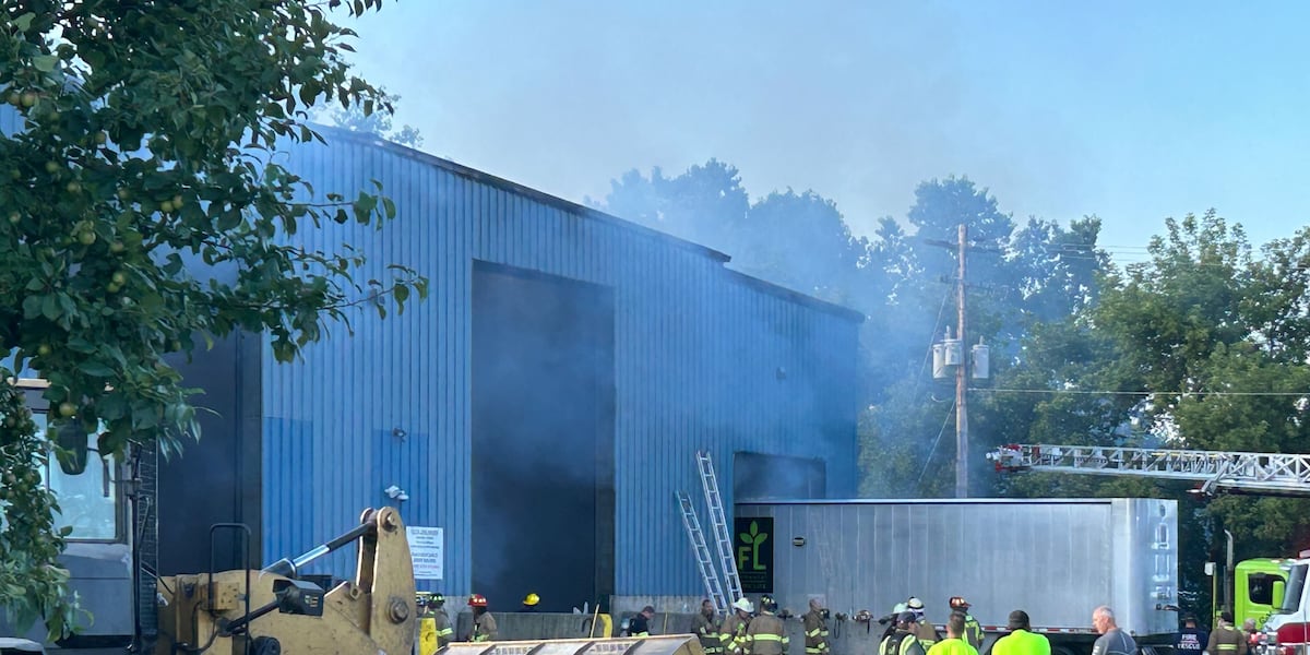 Truck catches fire at county recycling facility in Ashwaubenon [Video]